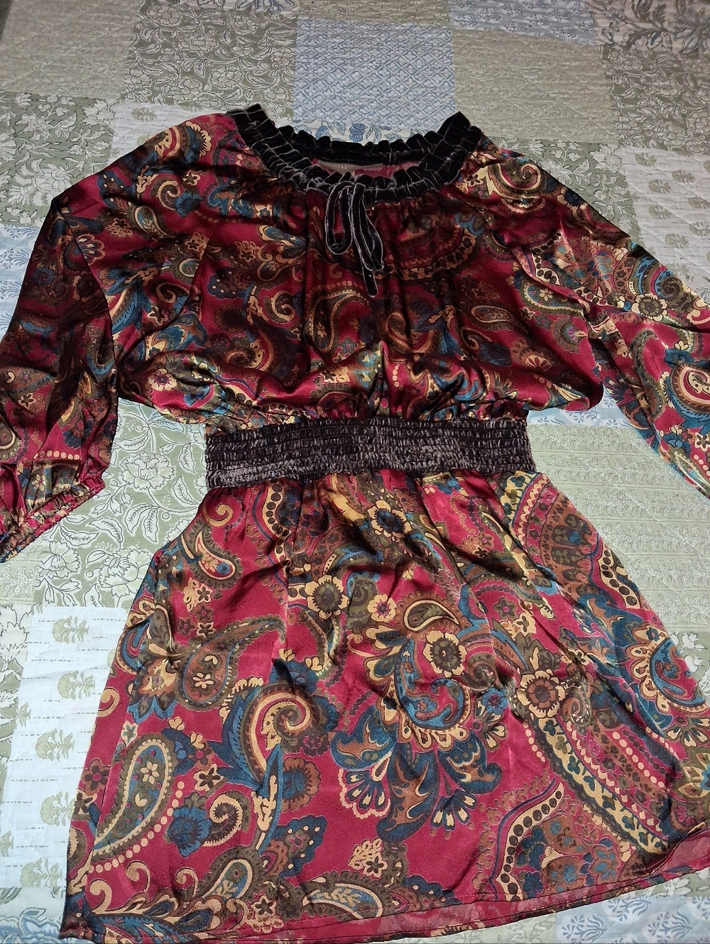 VINTAGE DOUBLE D RANCH PAISLEY SATIN PUFF SLEEVE VELVET TRIM MINI DRESS